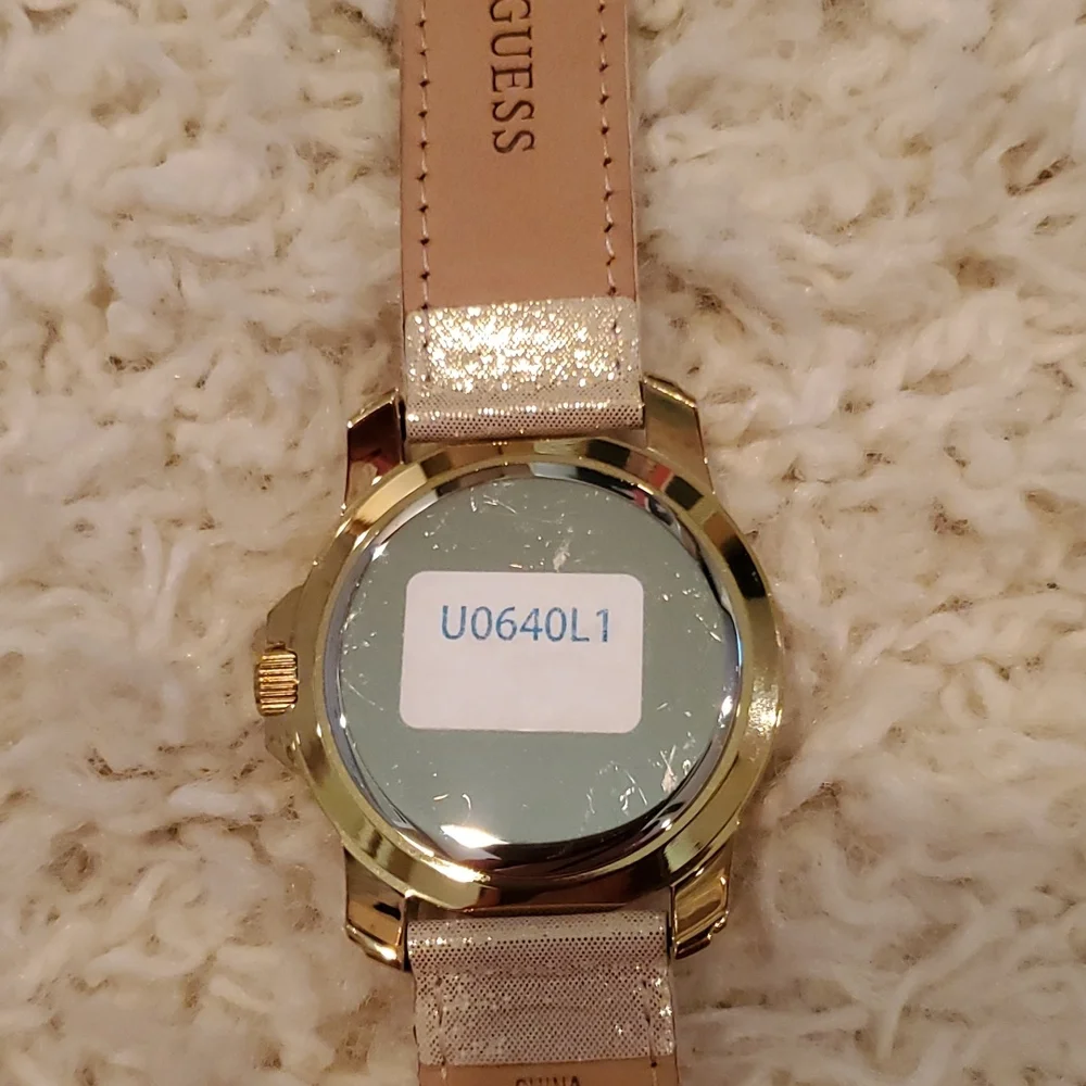 Guess Watch - Picture 6 of 7